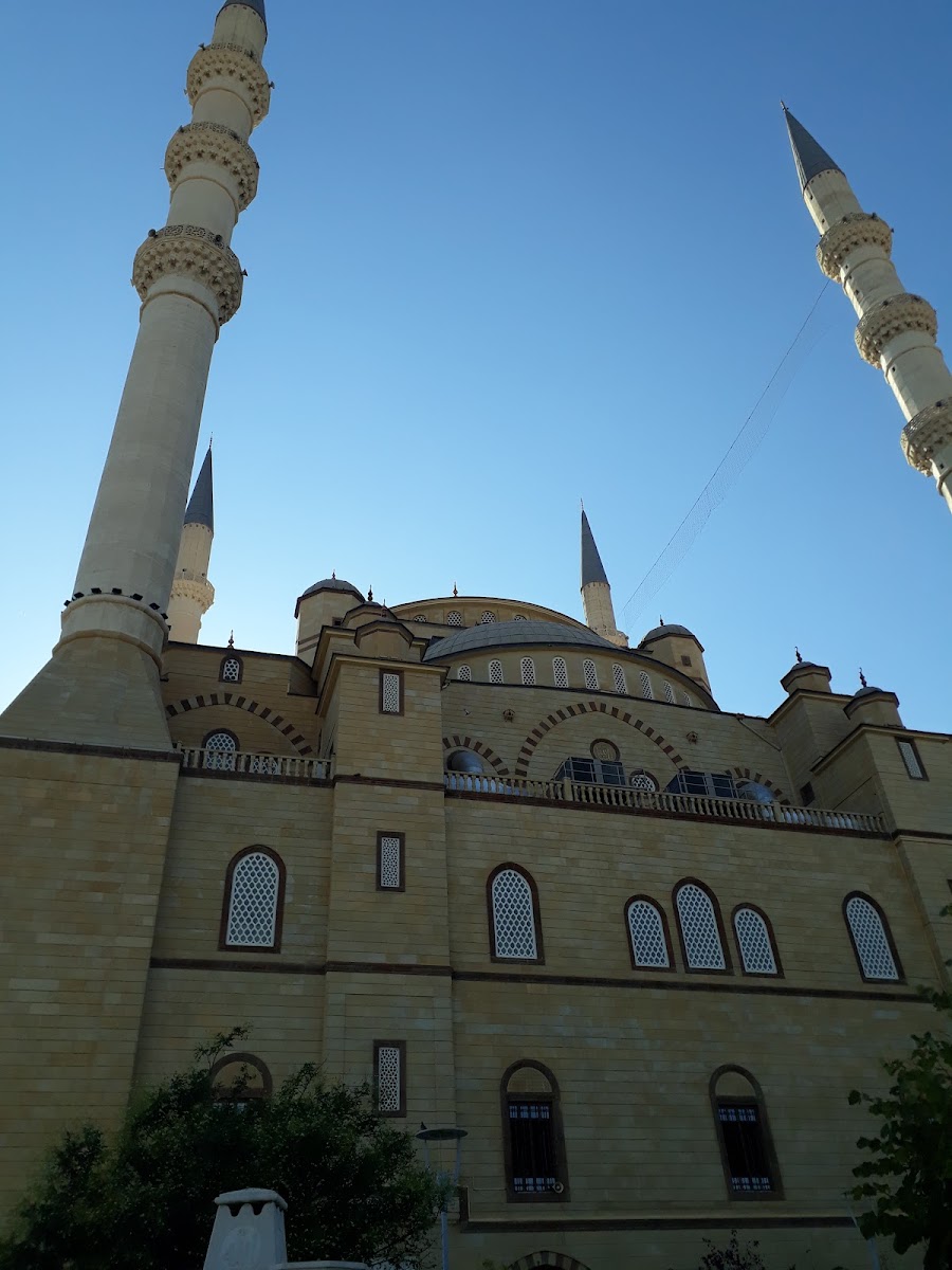 Meshur Adiyaman Cig Koftecisi Omer Usta