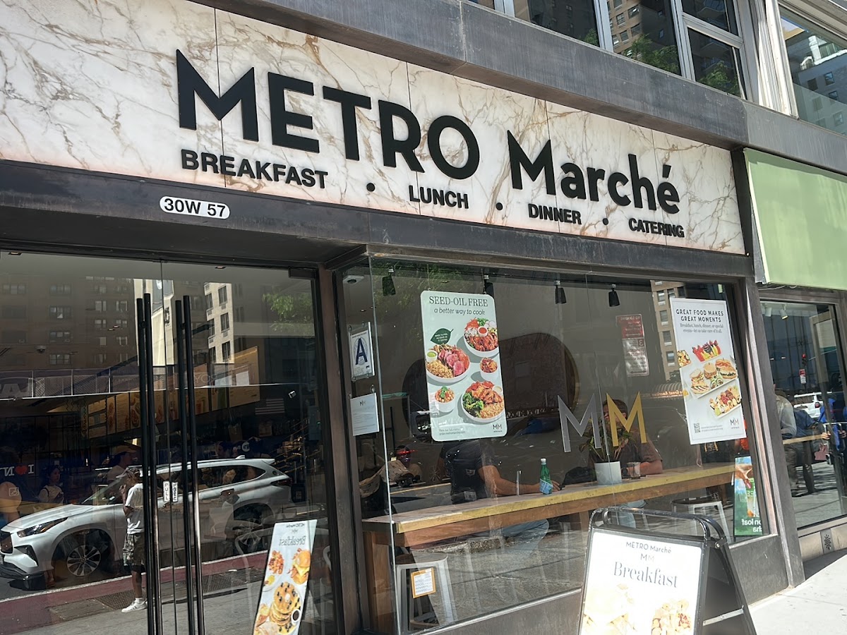 Metro Marche Photos 2