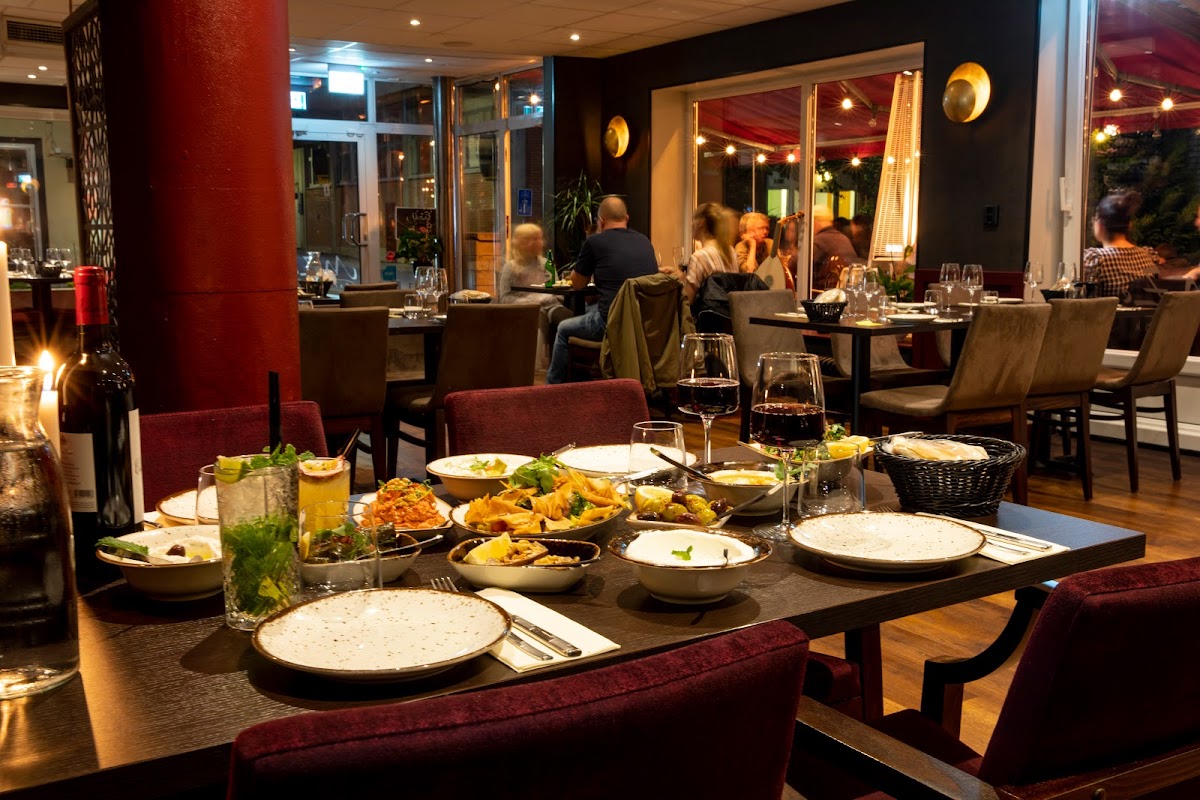 Meze Bar Och Kök