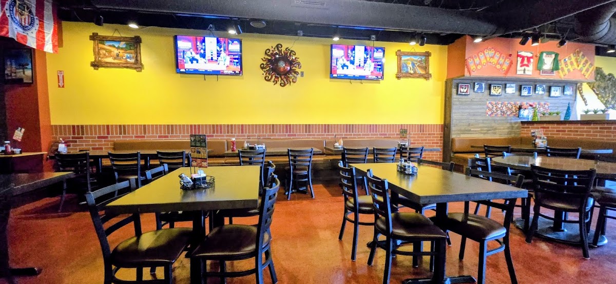Mi Lindo Jalisco Mexican Restaurant And Bar Photos 2