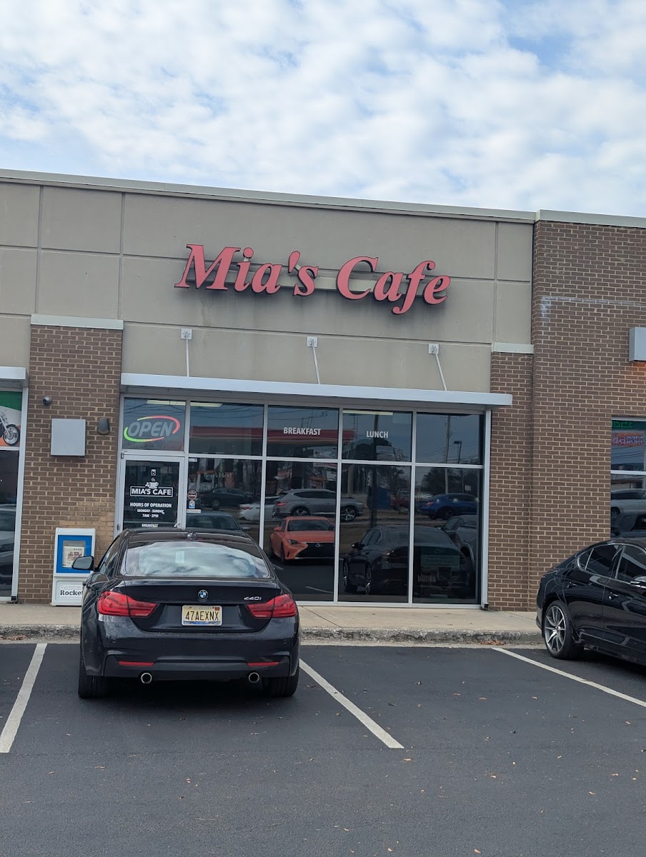 Mia's Cafe