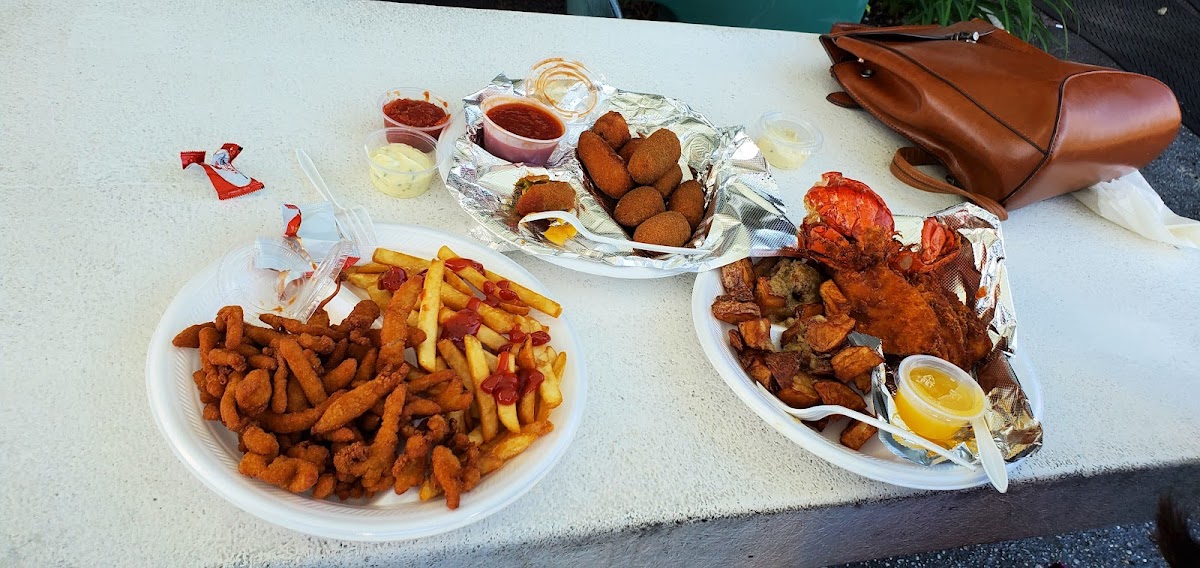 Mike's Bayshore Cafe Photos 9
