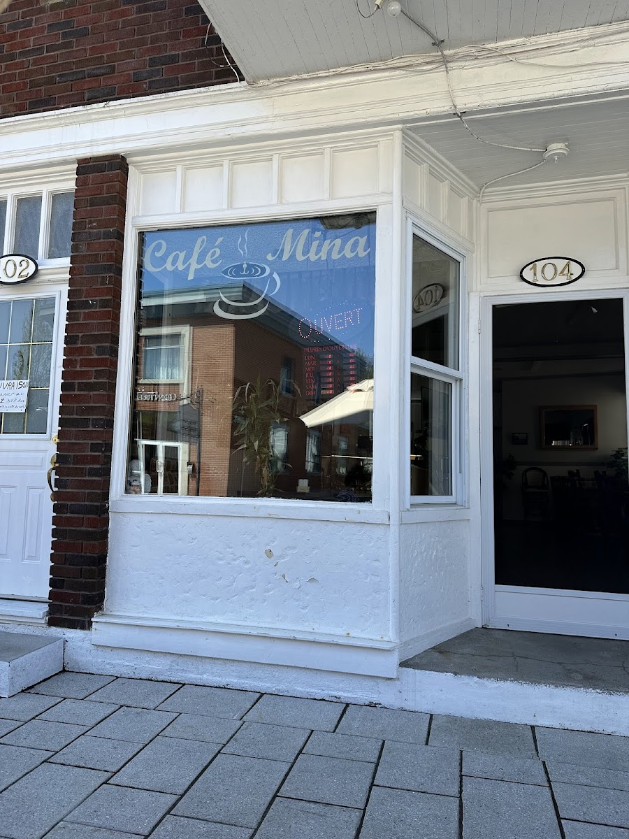 Mina Café Photos 2