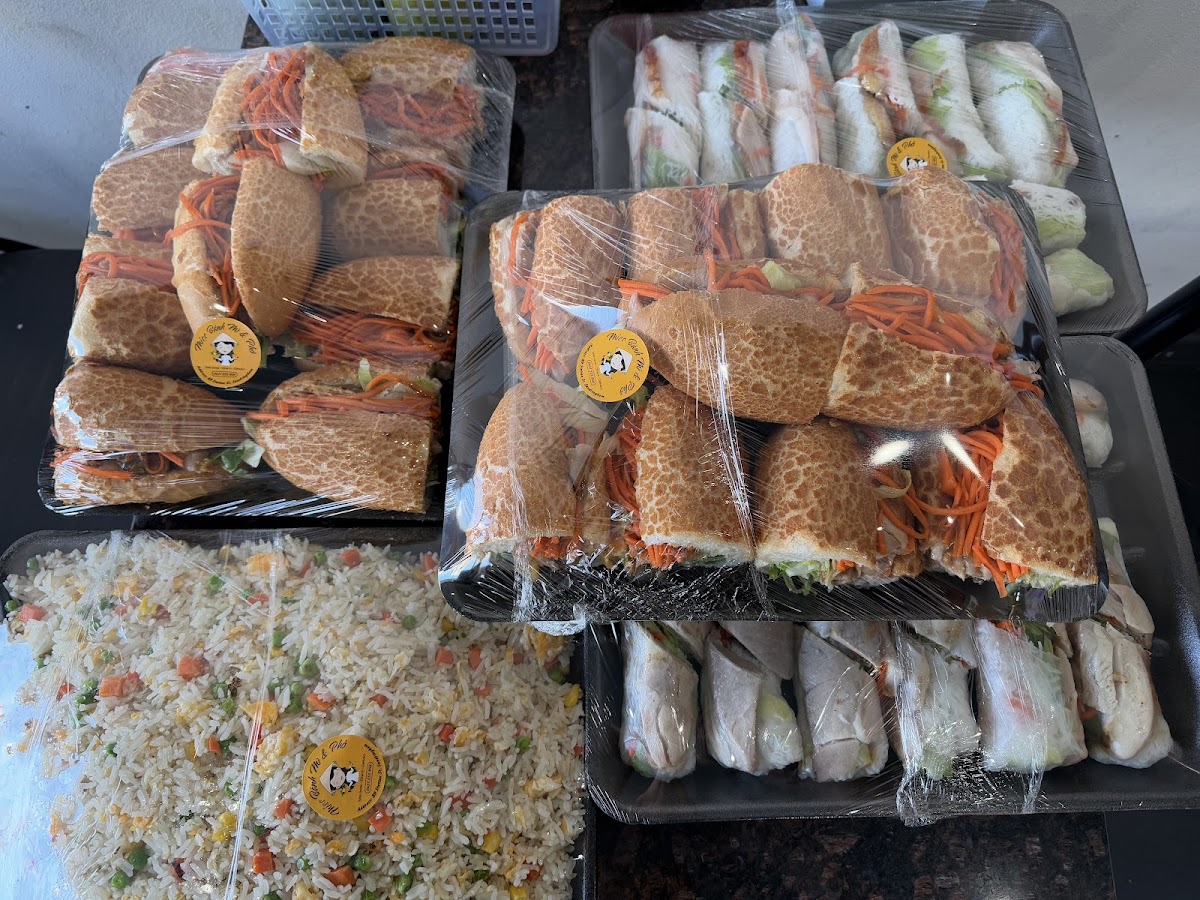 Miss Bánh Mì & Phở Photos 9