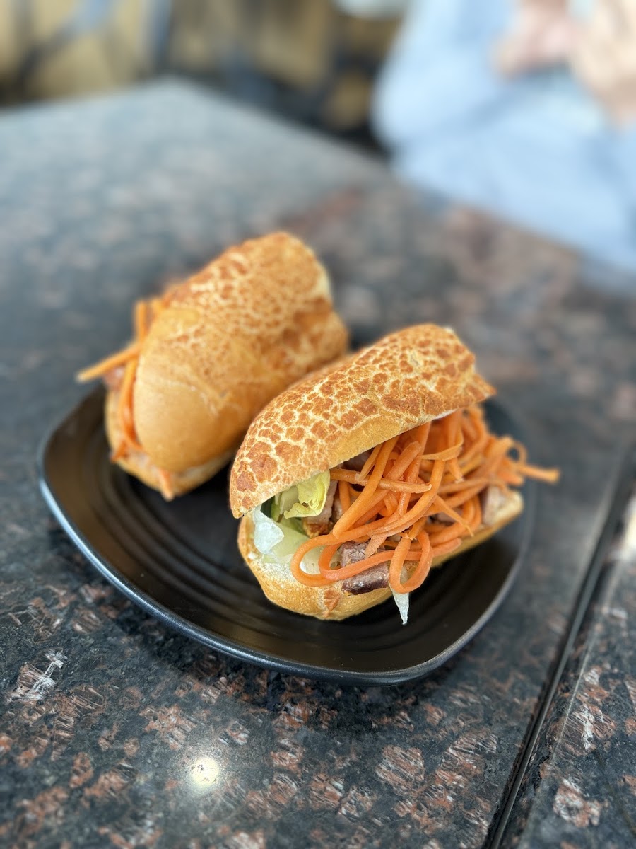 Miss Bánh Mì & Phở Photos 2