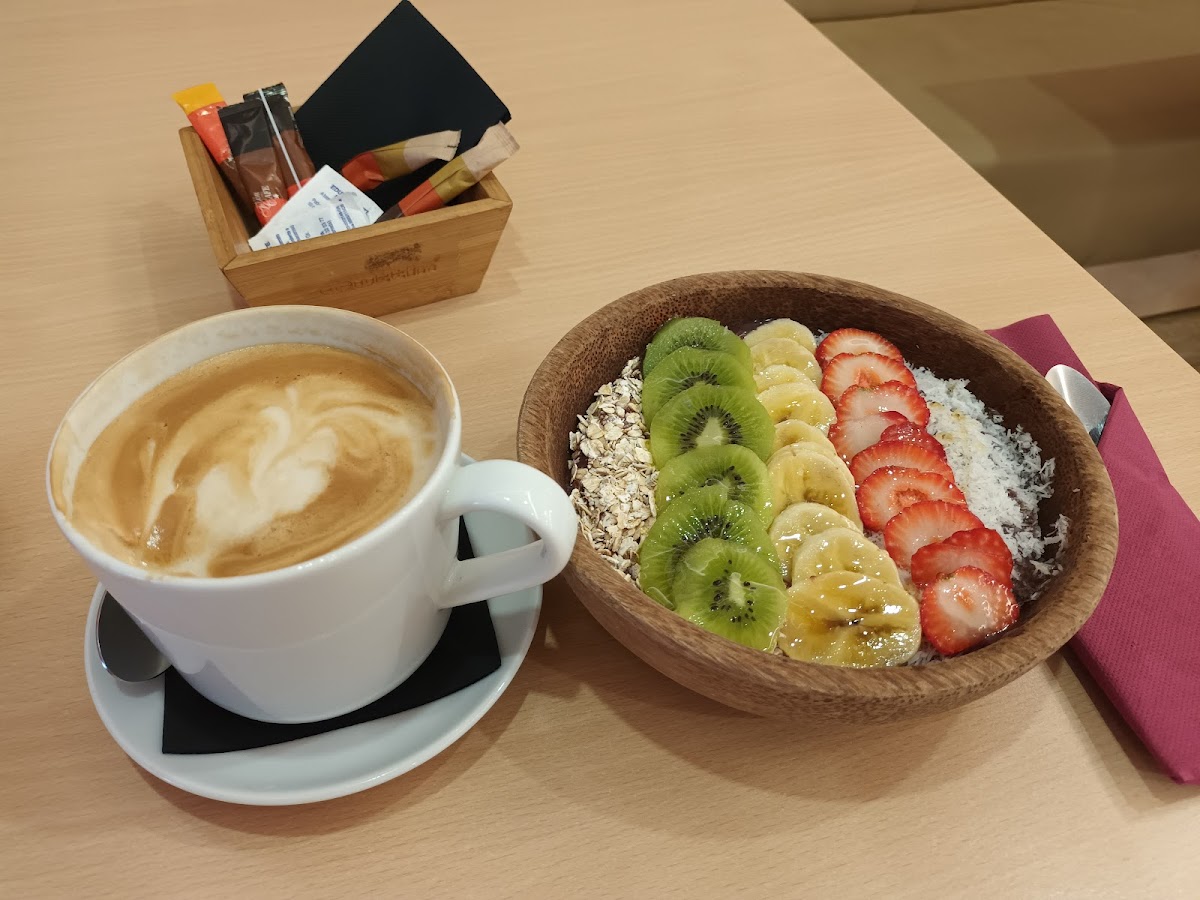 Mola Coffee Photos 9
