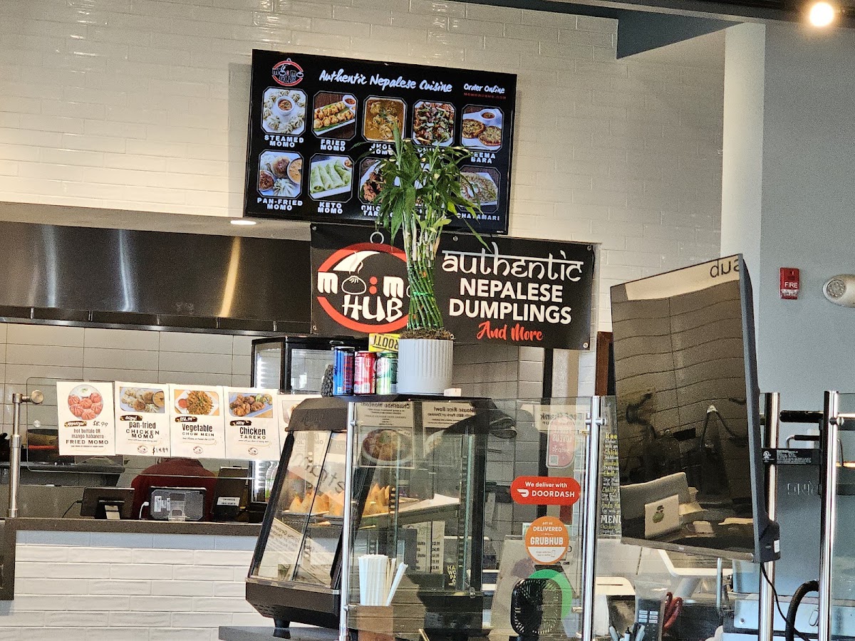 Momo Hub Clarksville