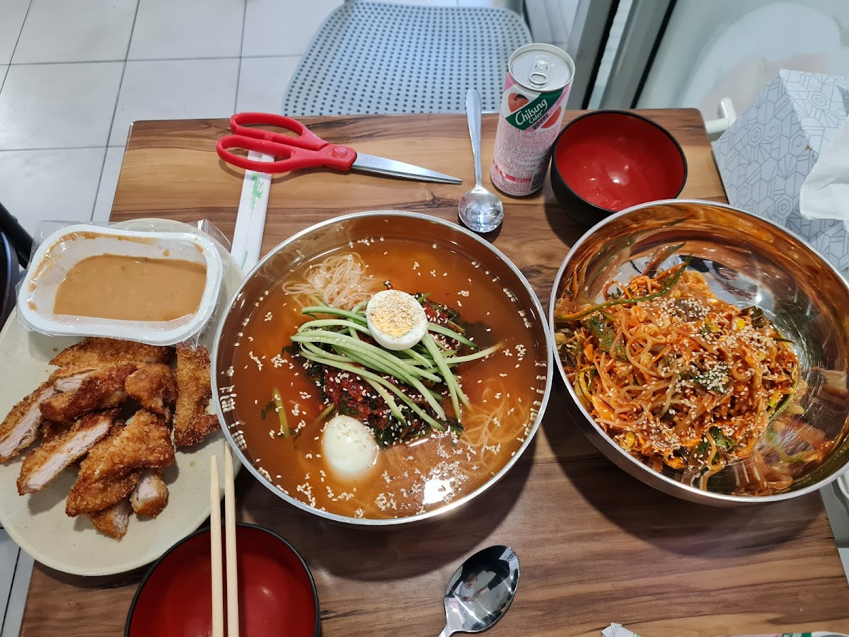 Mom's Meal Eastwood Photos 9