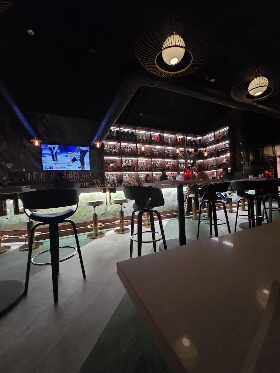 Mona Lisa Cocktails & Cuisine Photos 2