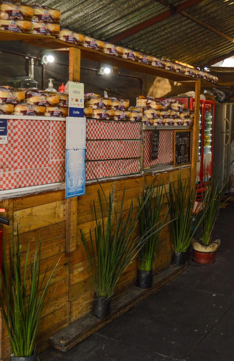 Monarre's Burgers