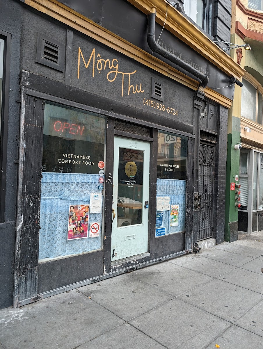 Mộng Thu Cafe