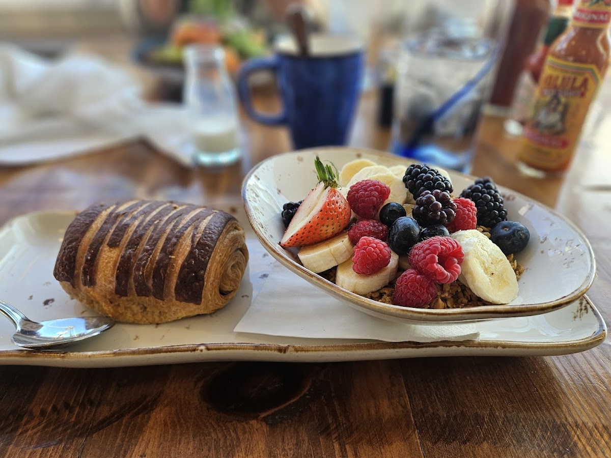 Moofish Cafe’ Photos 9