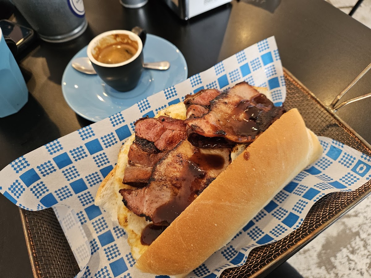 Moon & Co Cafe Photos 9