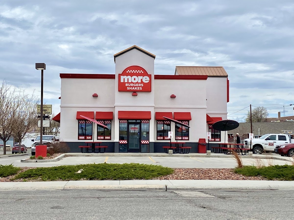 More Burger And Shakes