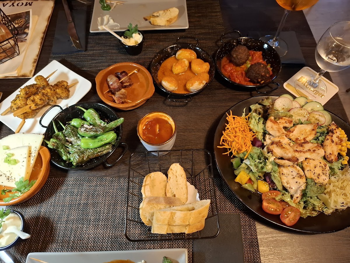 Moya Tapas Bar Photos 2