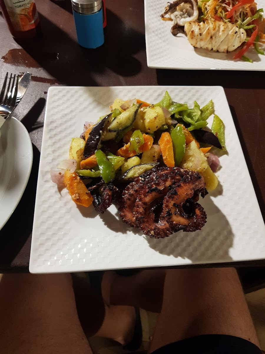 Mpishi Cafe And Restaurant Photos 9
