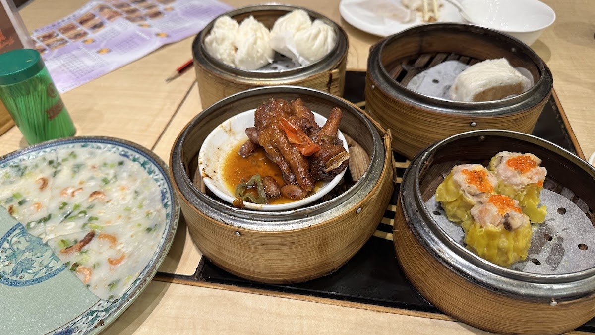 Mr. Beef Seafood Restaurant Photos 2