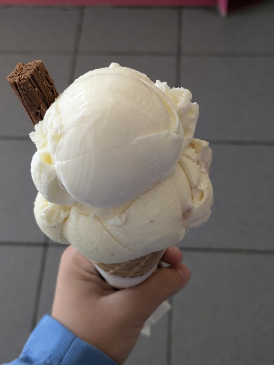 Mr B's Ice Cream Photos 2