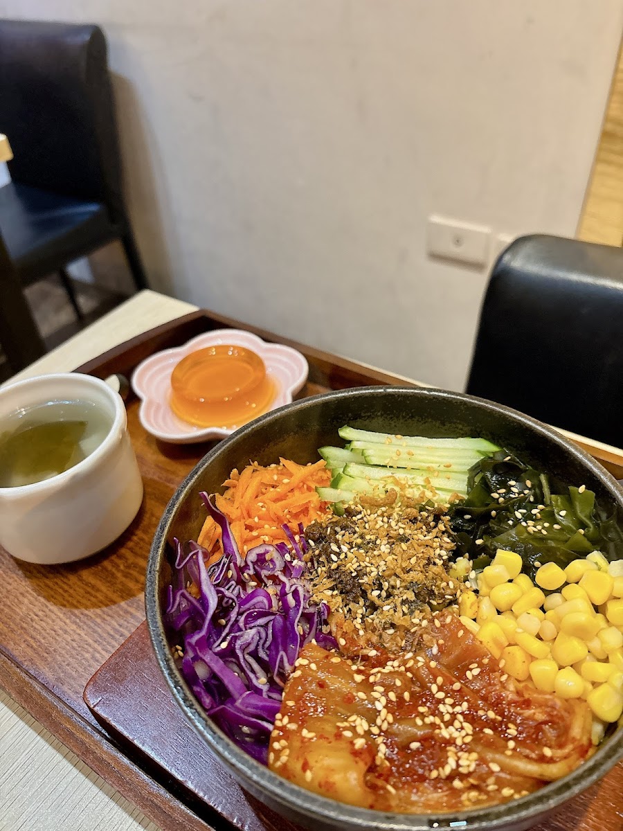 Mu Xuan Vegetarian Restaurant Photos 2