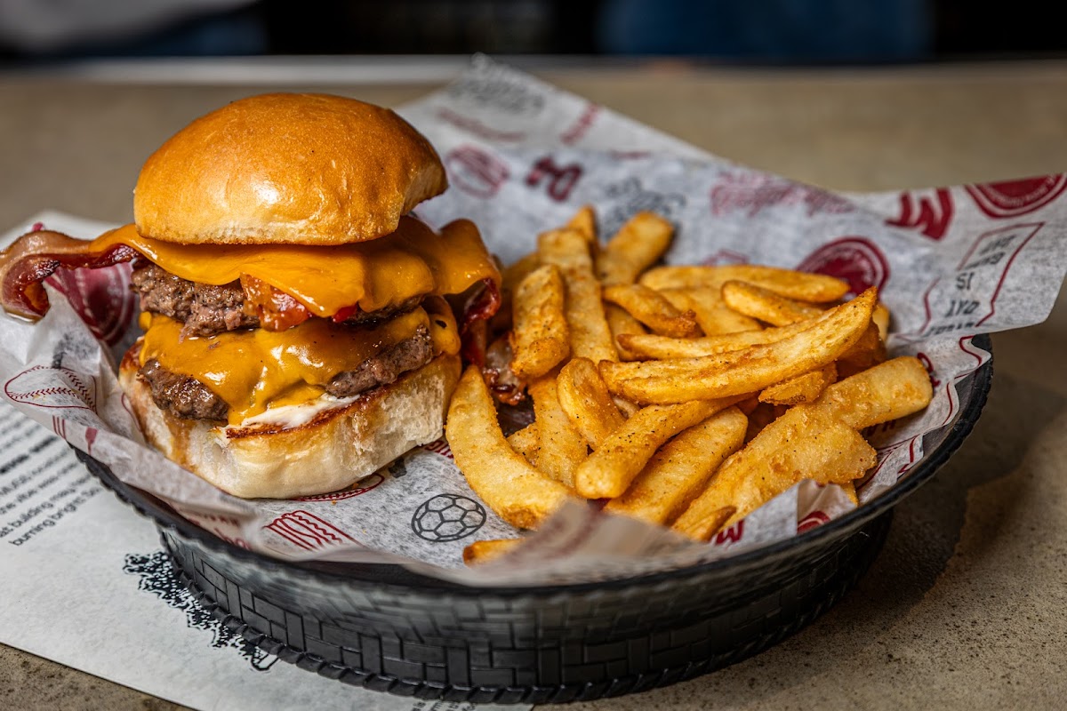 Mugshots Grill And Bar - Tupelo, Ms Photos 2