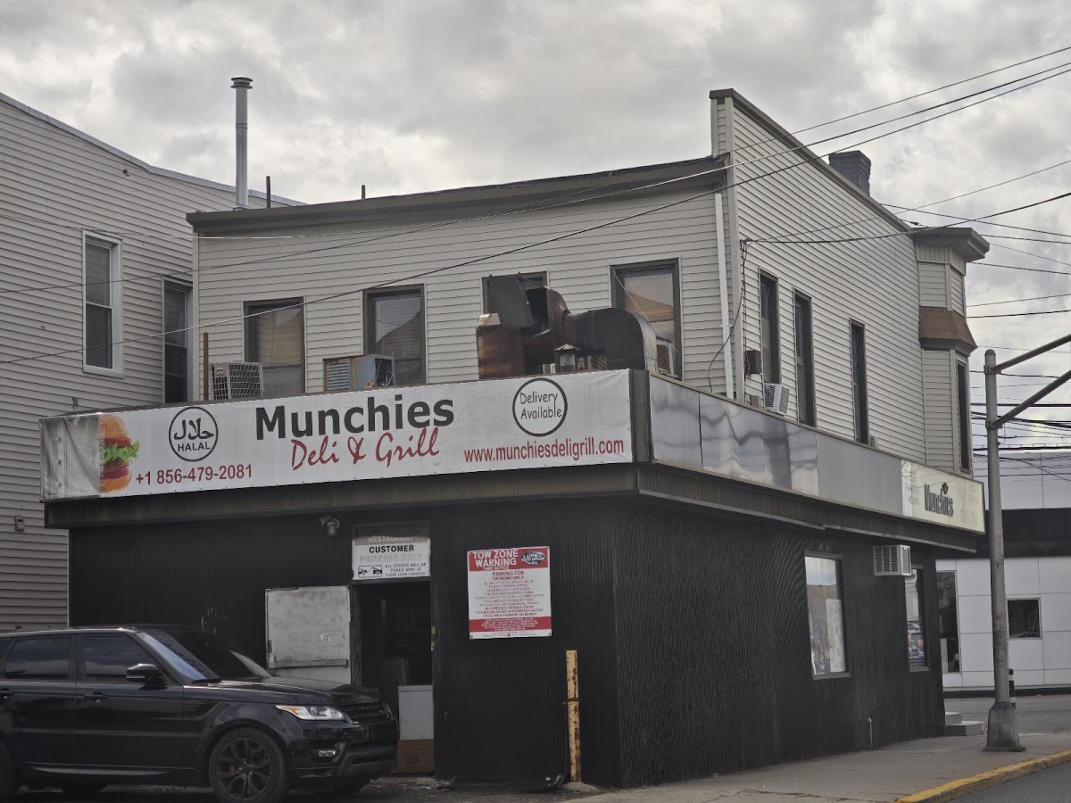 Munchies Deli And Grill