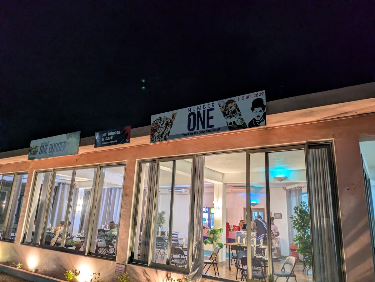 N1 Burgers N Café