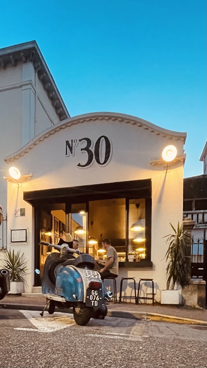 N.30 Cantine Urbaine