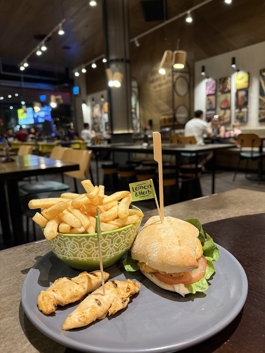 Nando's Narellan Photos 2