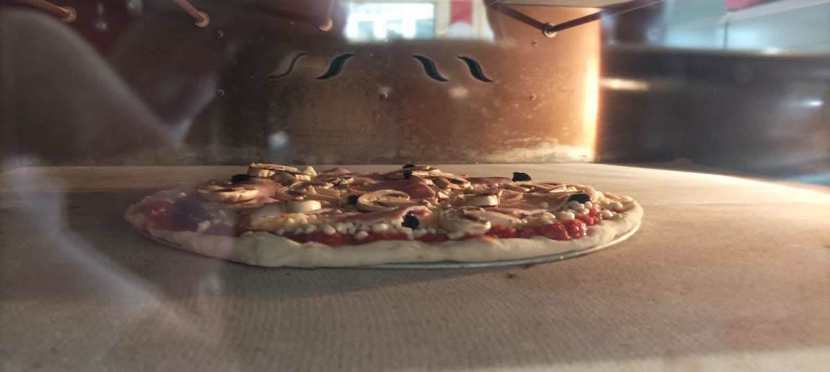 Napolina Pizza *** Photos 9