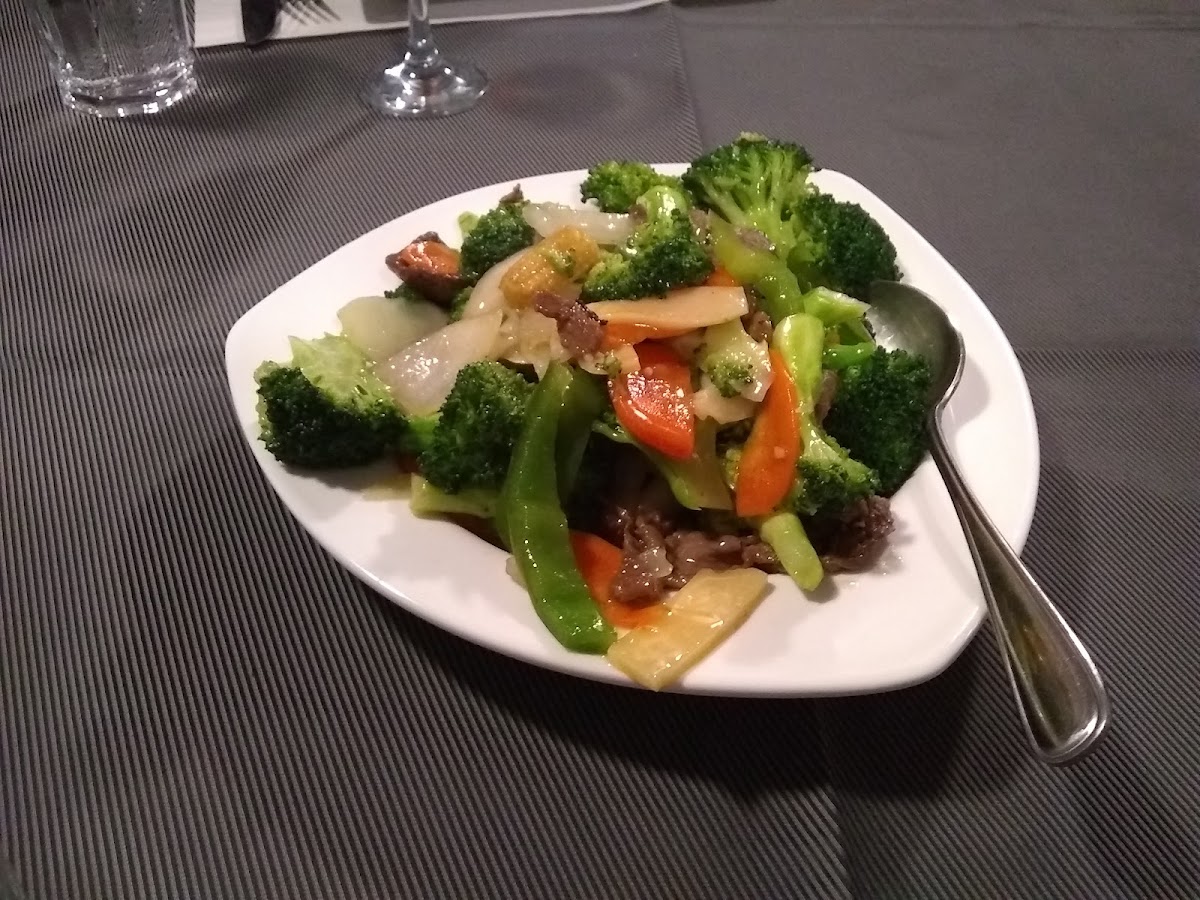 New Queen Restaurant Photos 9