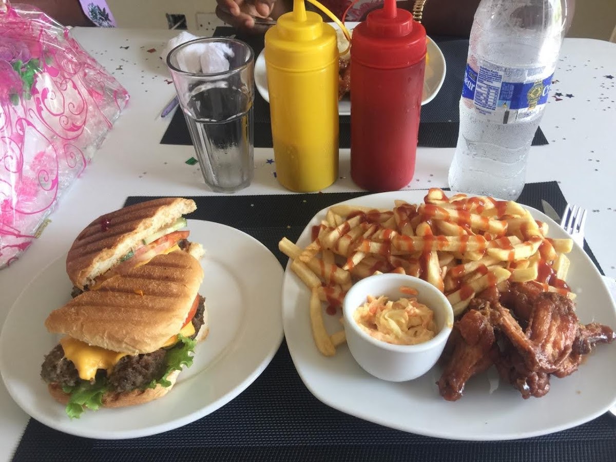 Niles Hideaway Photos 2