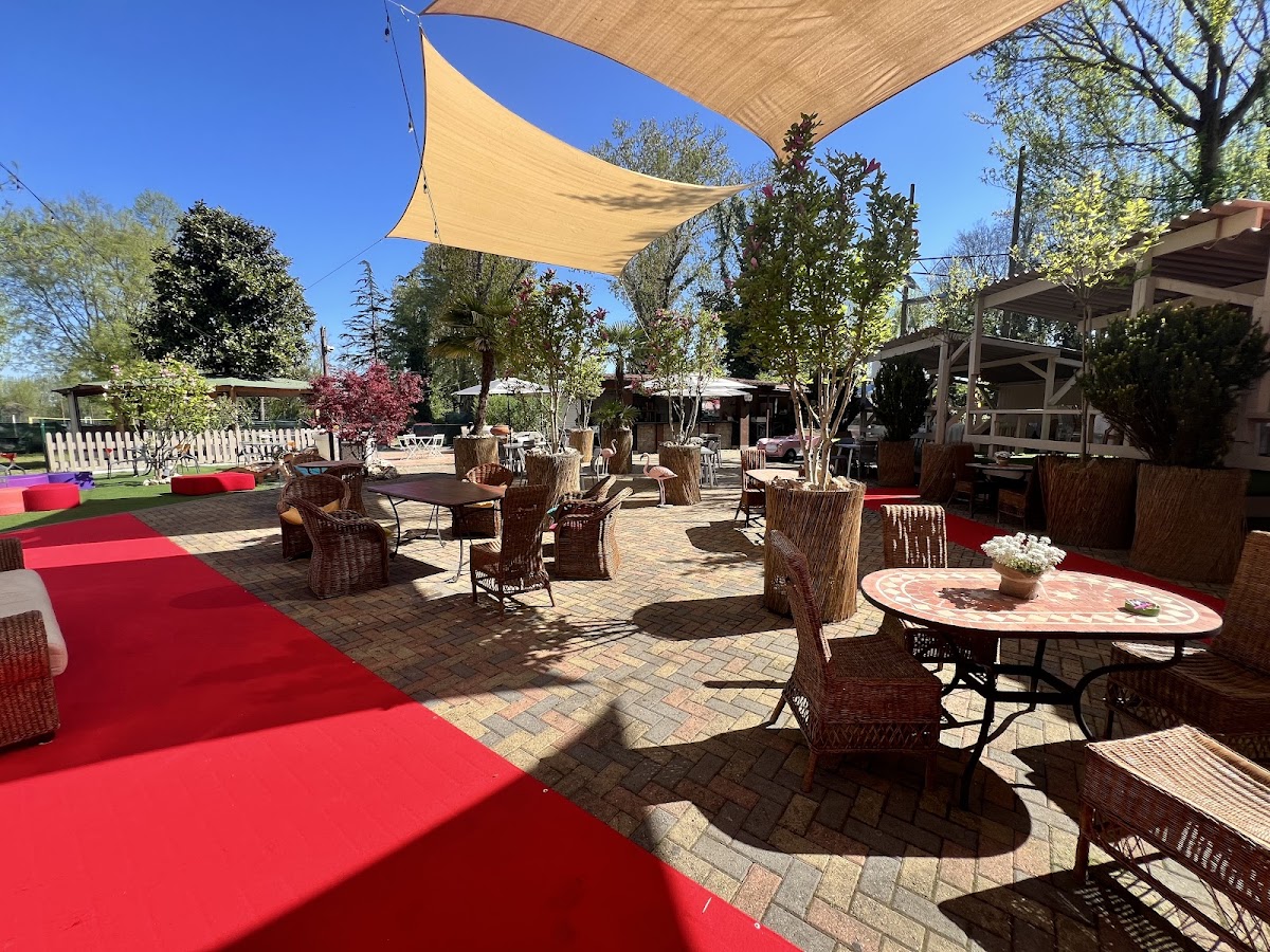 Nonoia Food & Drink
