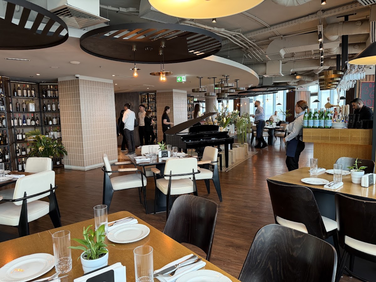 Nor Sky Casual Restaurant