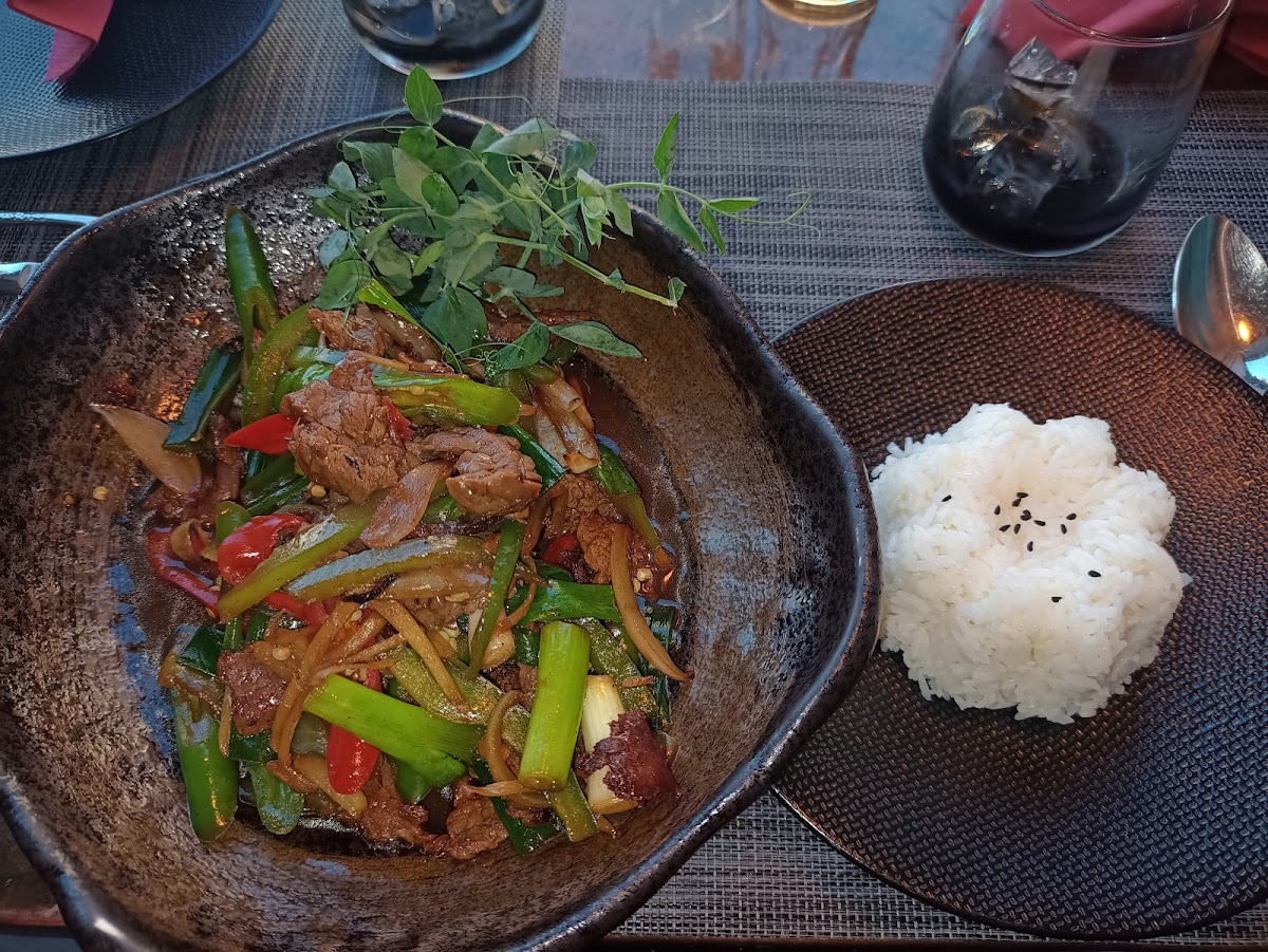 Nua Mama's Secret Photos 9