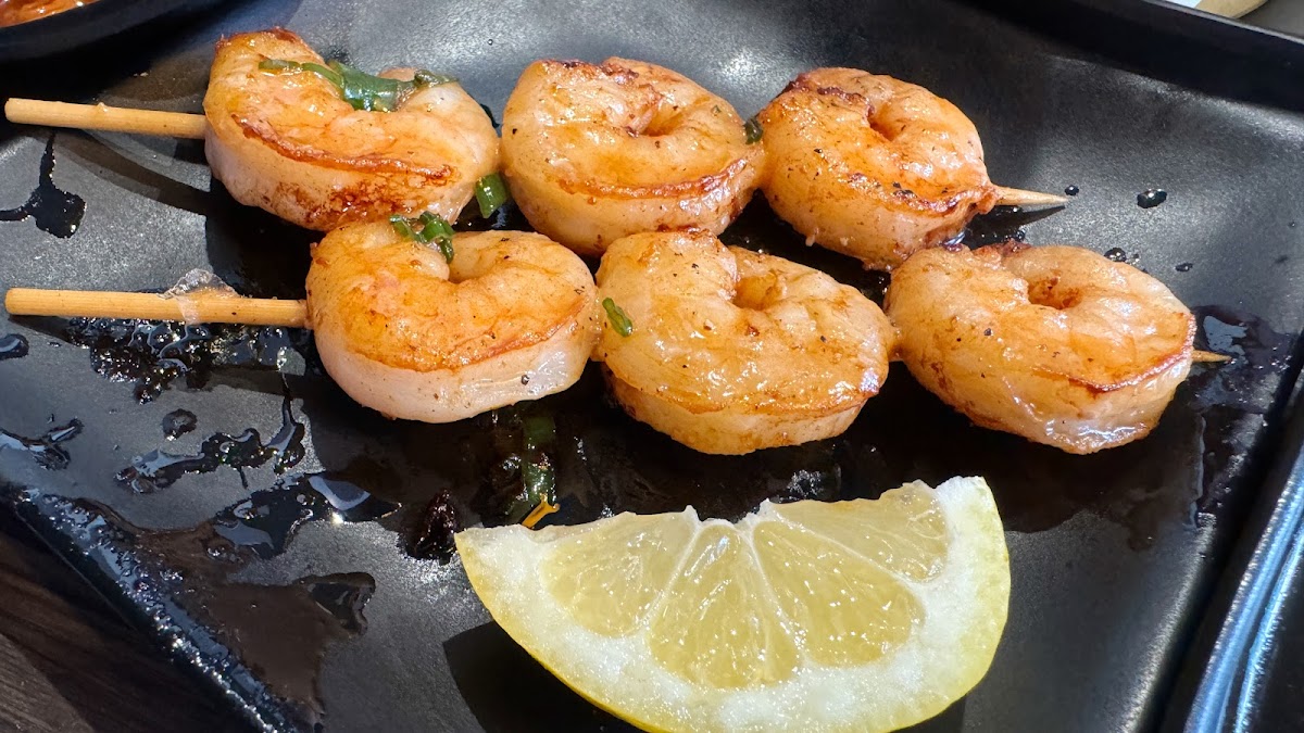 Oishii Sushi & Grill Photos 2