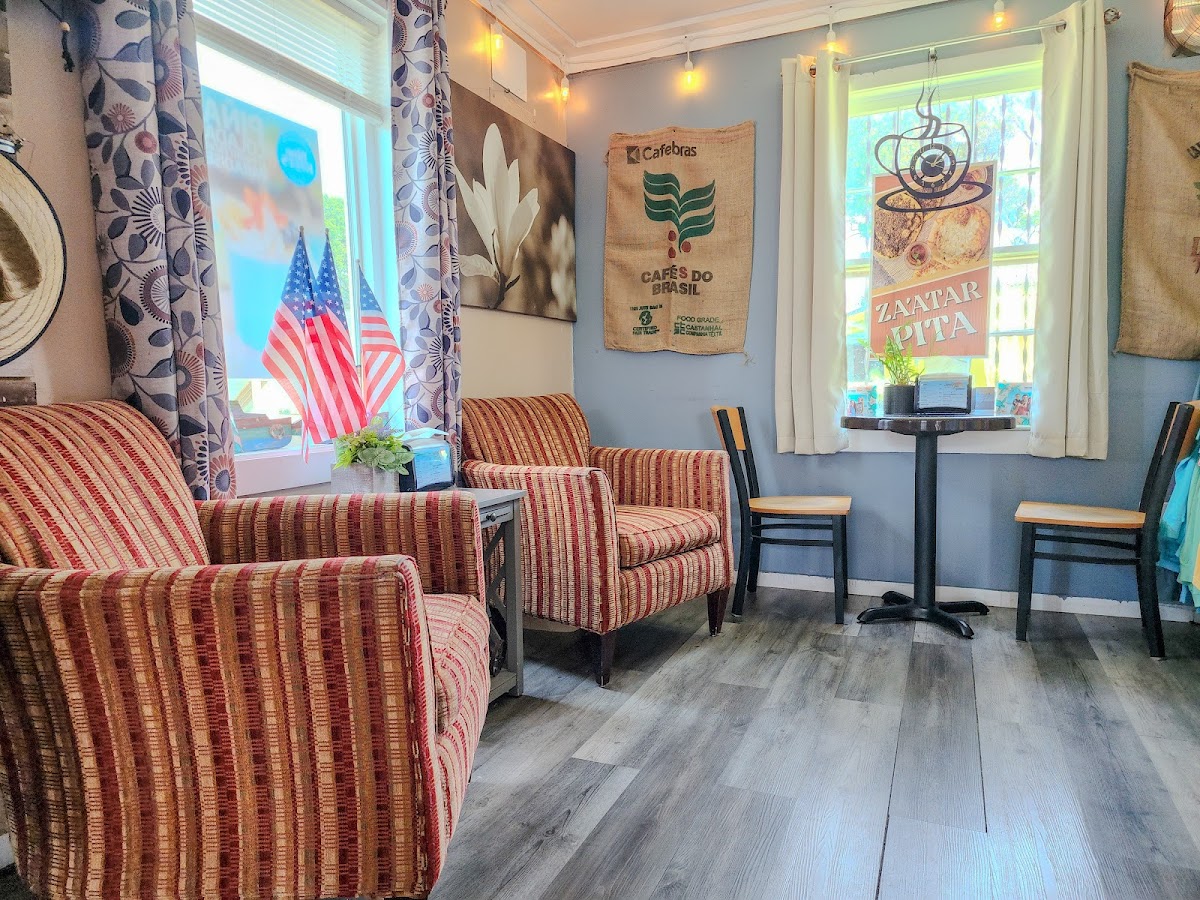 Oki Coffee House Photos 2