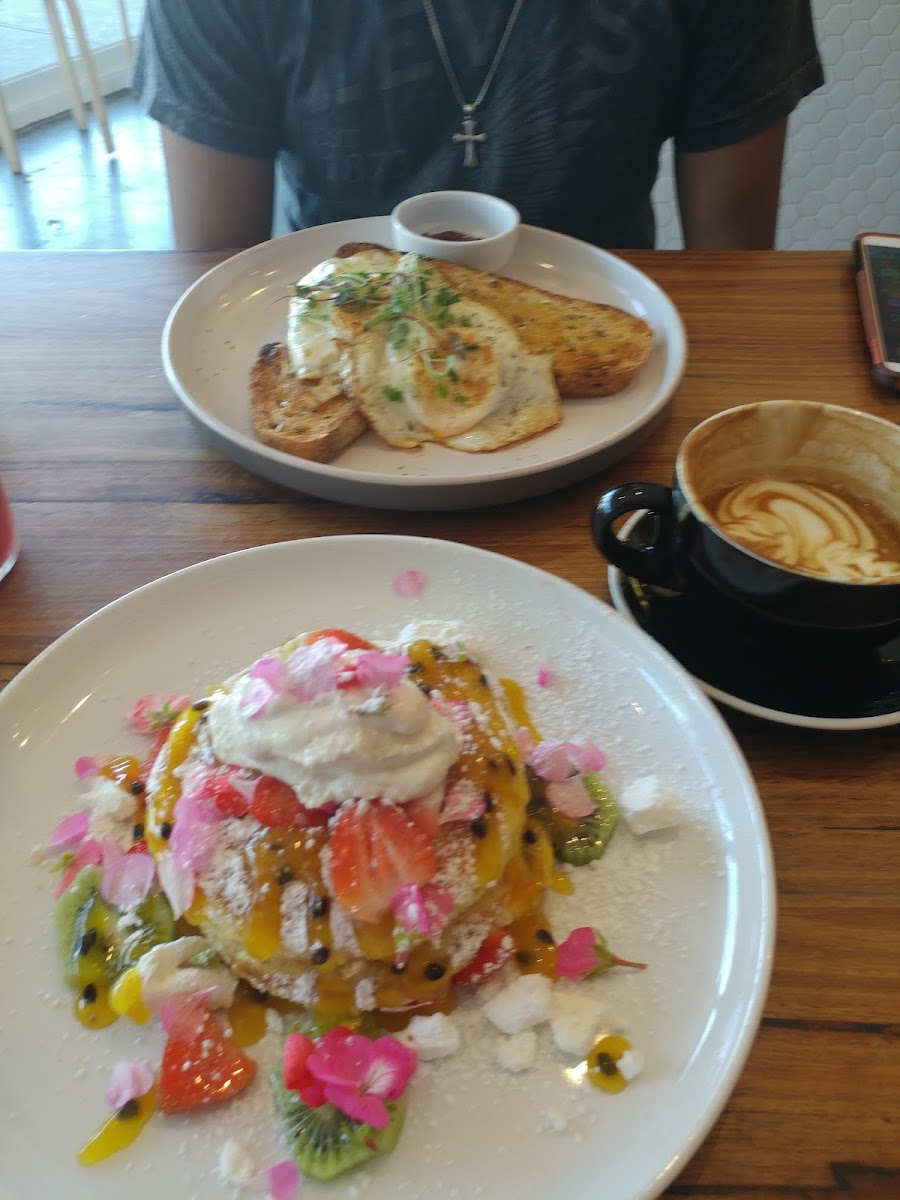 Old Faithful Cafe Photos 9