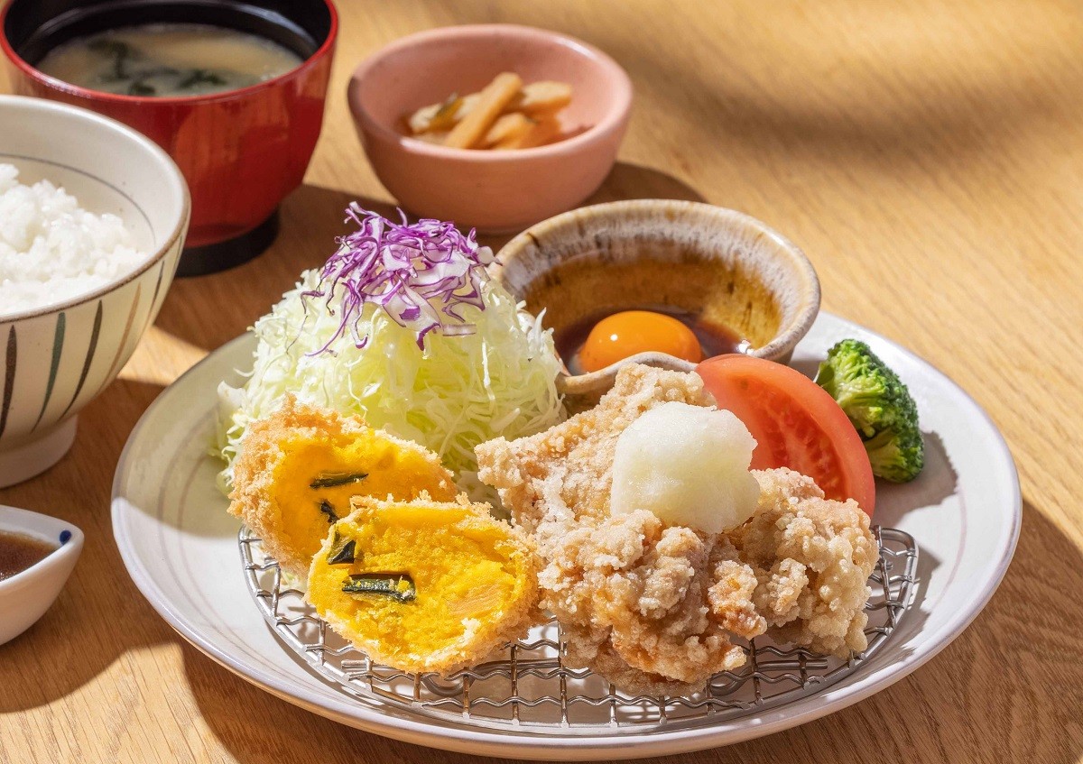 Ootoya Kofu-Showa Photos 2