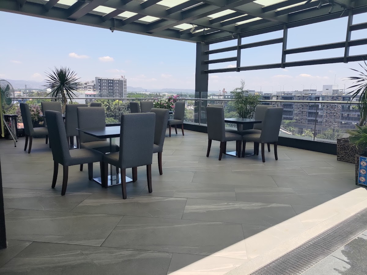 Overlook Restaurant And Bar Photos 2