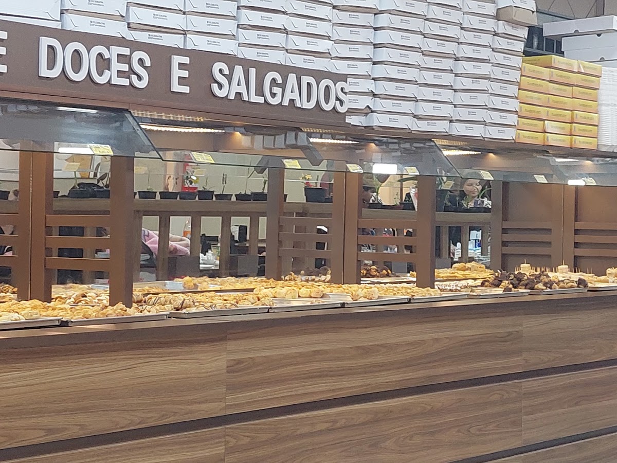 Padaria E Confeitaria Márcia
