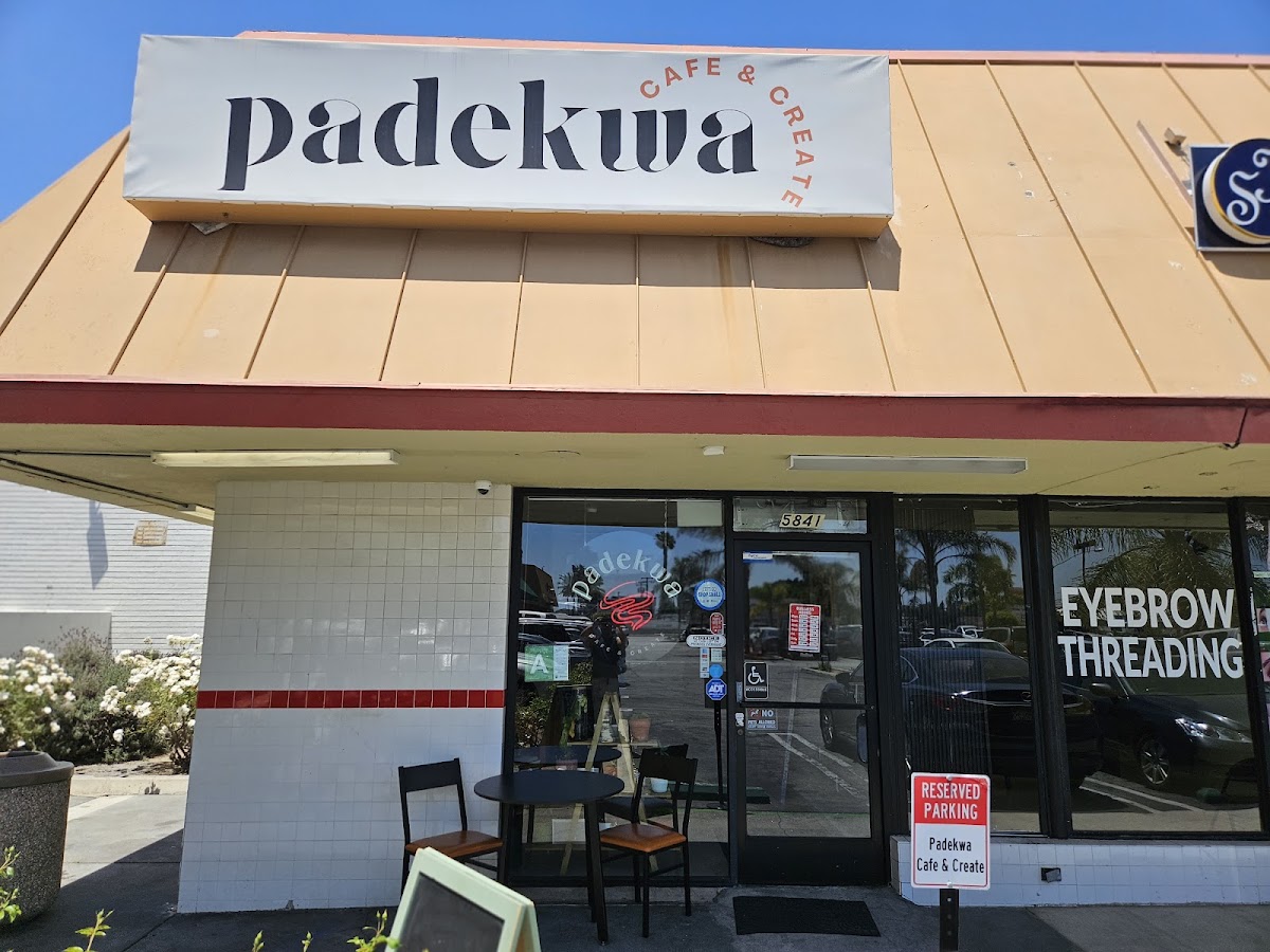 Padekwa Cafe