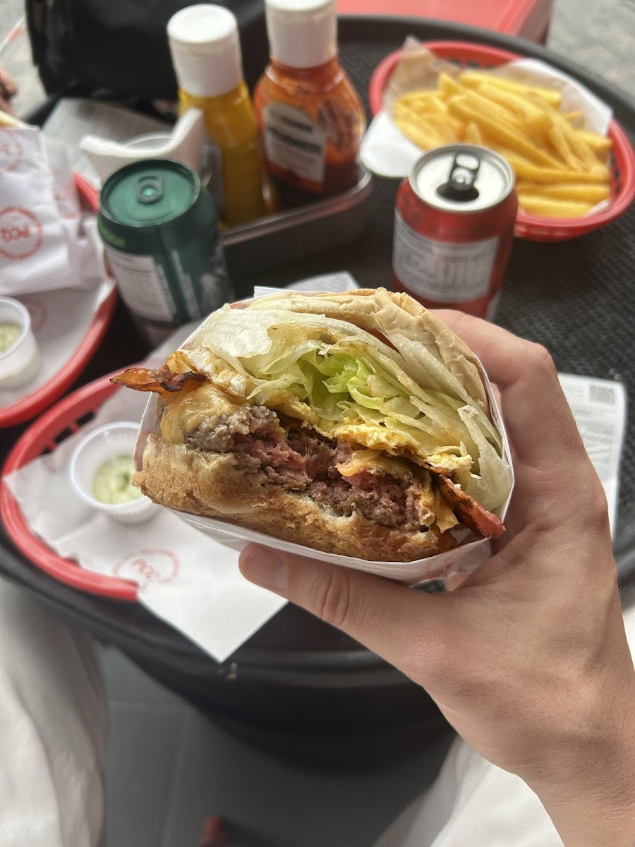 Pão Carne Queijo - Pcq Brooklin