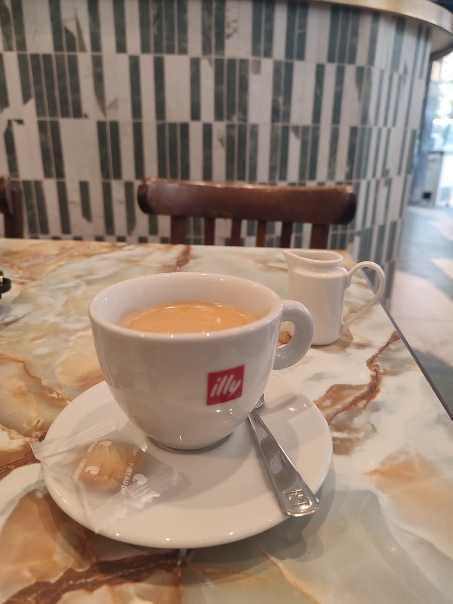 Paolo Caffè Photos 2