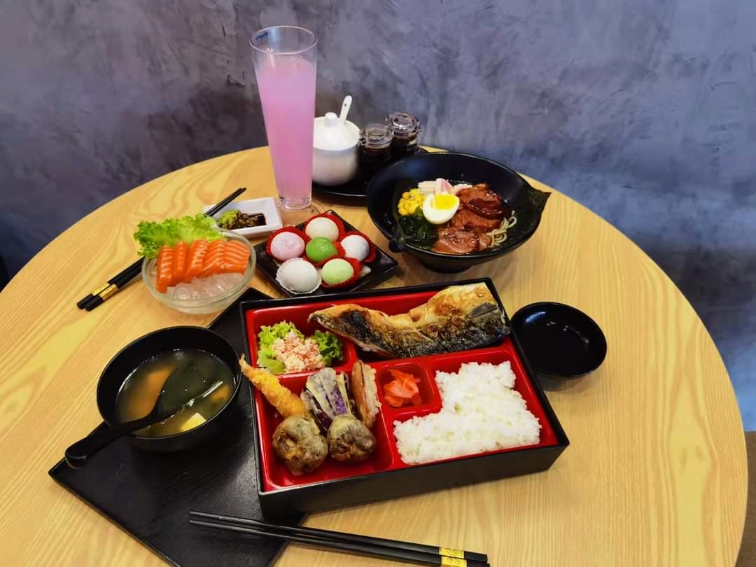 Papa Sushi & Hotpot Cameron - Japanese Hotpot & Sushi Restaurant Photos 2