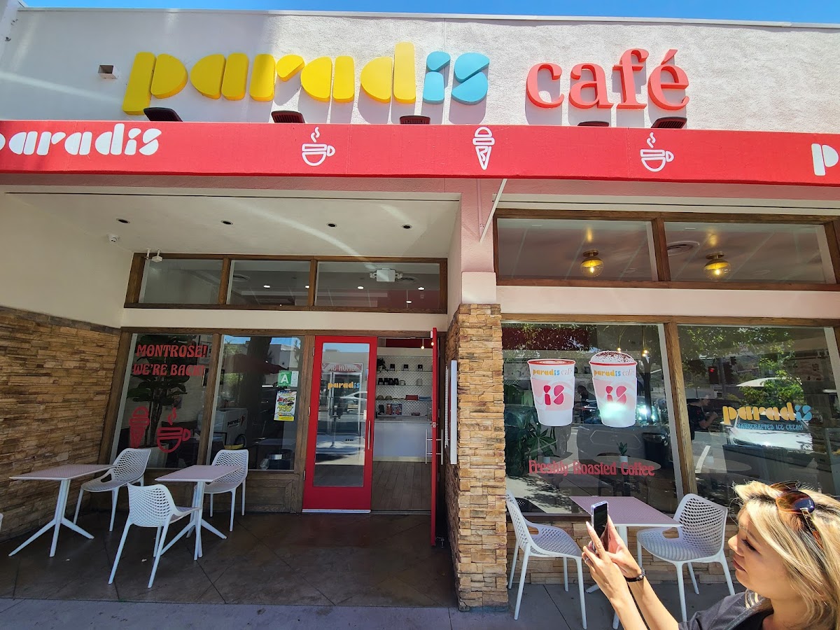Paradis Cafe