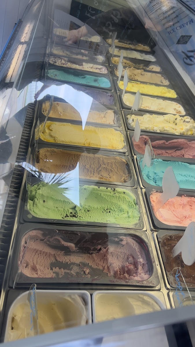 Parisella's Cafeteria Photos 2