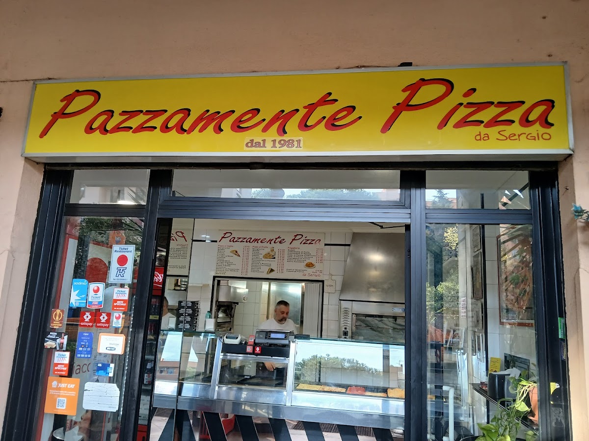 Pazzamente Pizza Photos 2