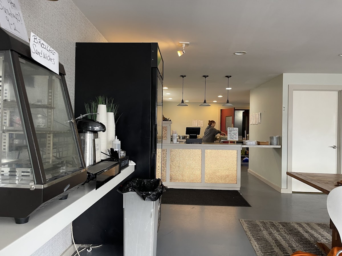 Peachy's Smoothie Cafe Photos 2