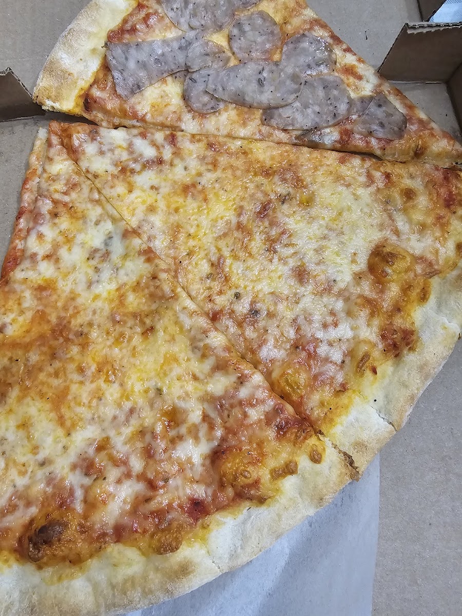 Pellegrino & Son's Pizzeria Photos 2