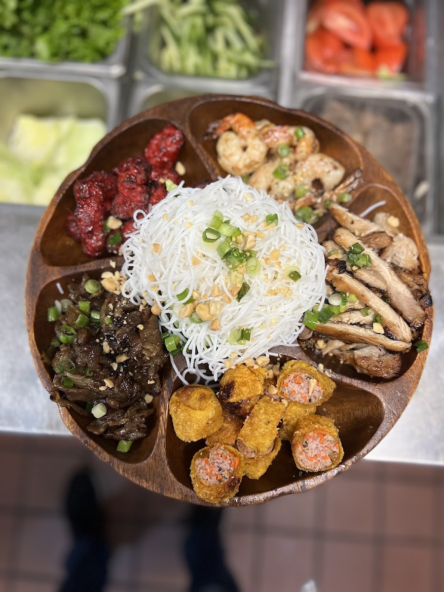 Pho & Cafe Anh Hong Photos 2